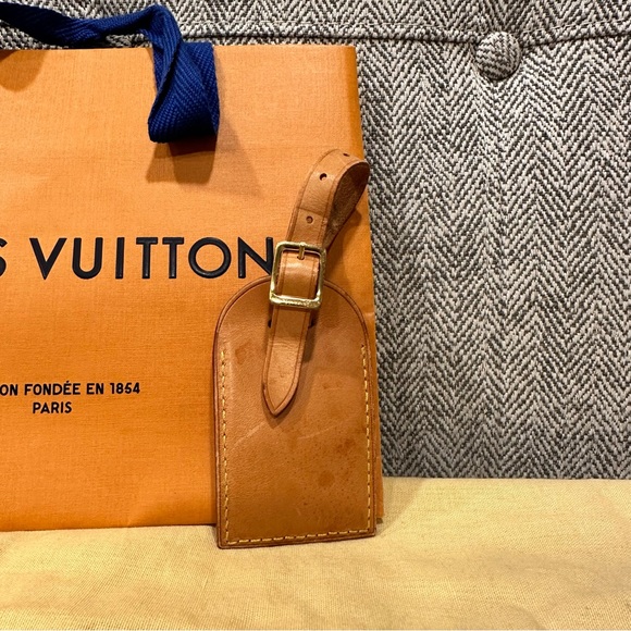 Louis Vuitton Luggage Tag - Picture 3 of 7